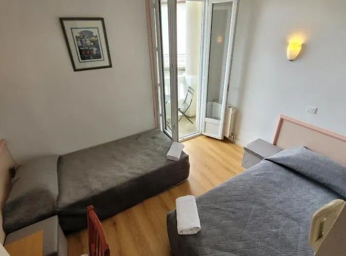 Marquette Szálloda 2*