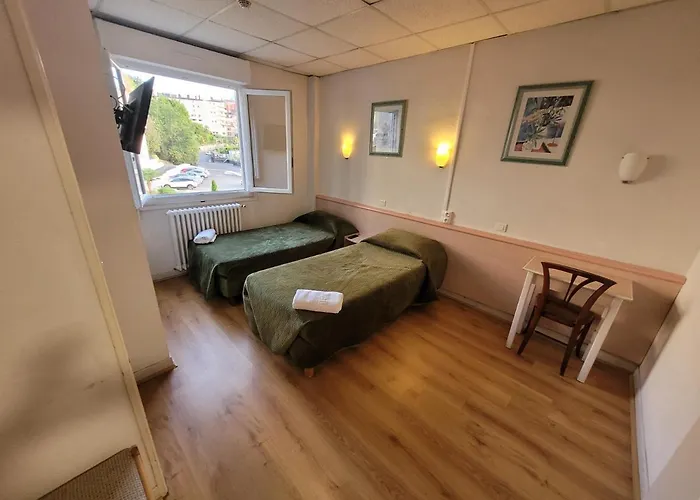 Marquette ホテル 2*